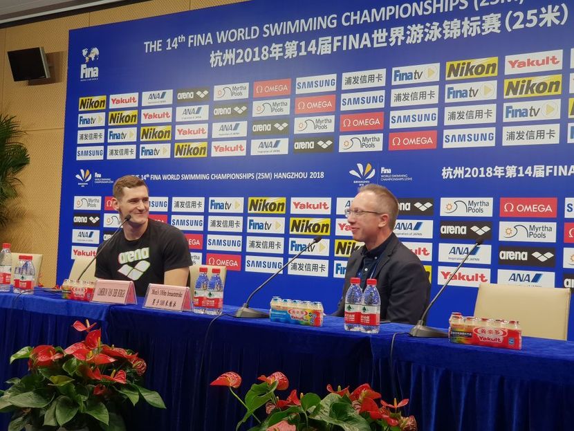 Van der Burgh announces retirement after 100m breaststroke gold in Hangzhou [VIDEO] 