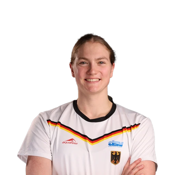 Nina HOLT