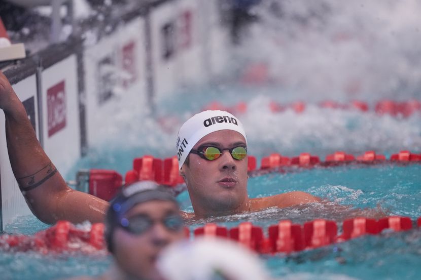 Noe Poni (SUI) by Mike Lewis MJL06085