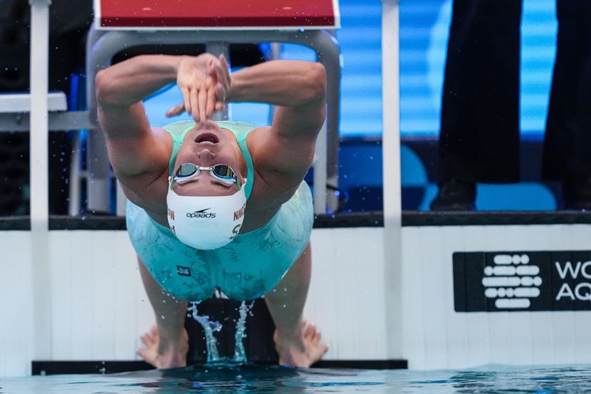 Kaylee McKeown (AUS) by Mike Lewis DSC07935