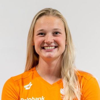 Lola MOOLHUIJZEN